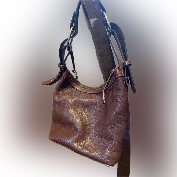 Dooney & Burke Vintage Women’s pebbled leather Medium Shoulder bag - Picture 9 of 9